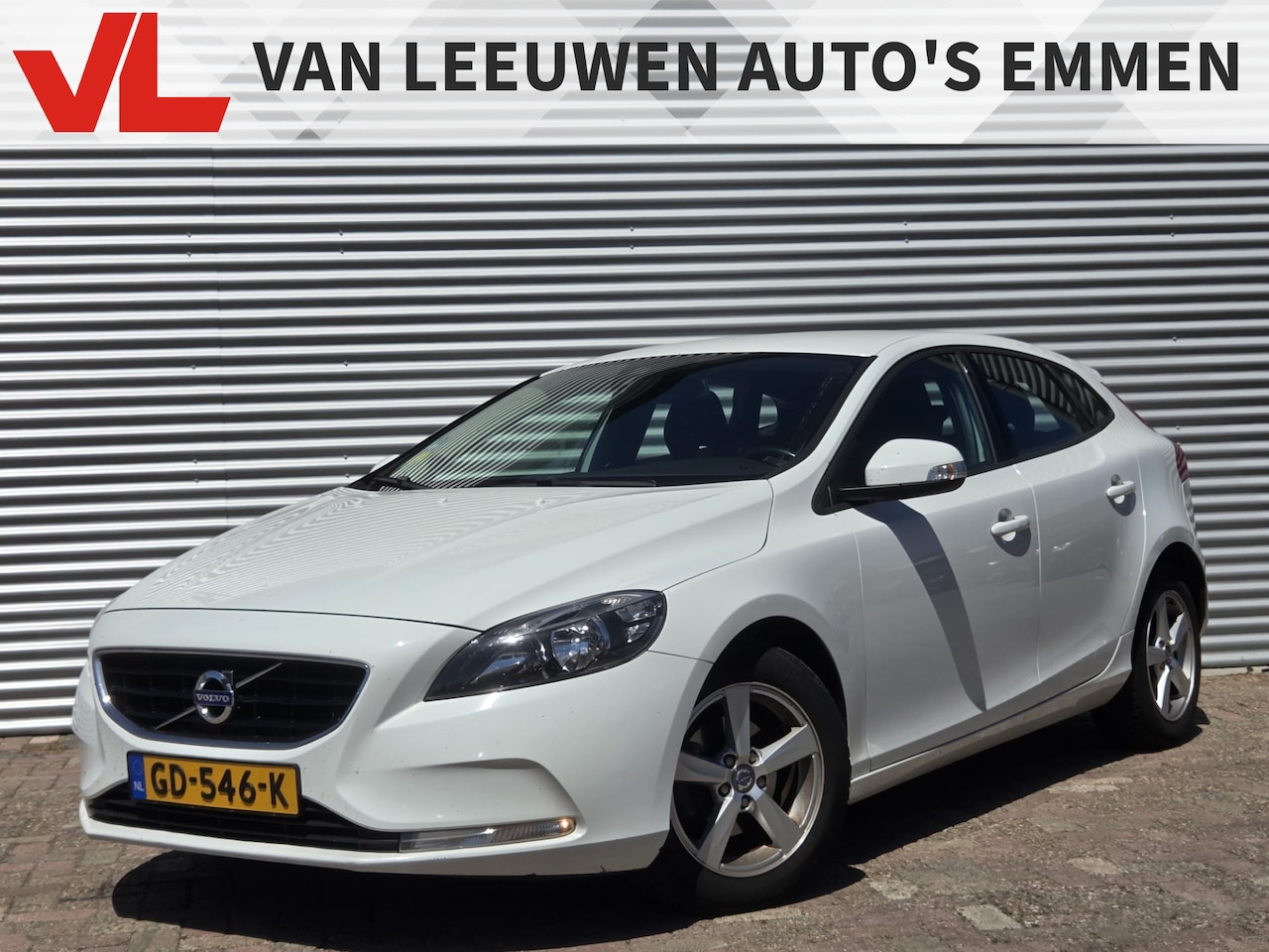 Volvo V40 - 1.6 D2 Kinetic | Nieuw Binnen! | Cruise | Clima - AutoWereld.nl