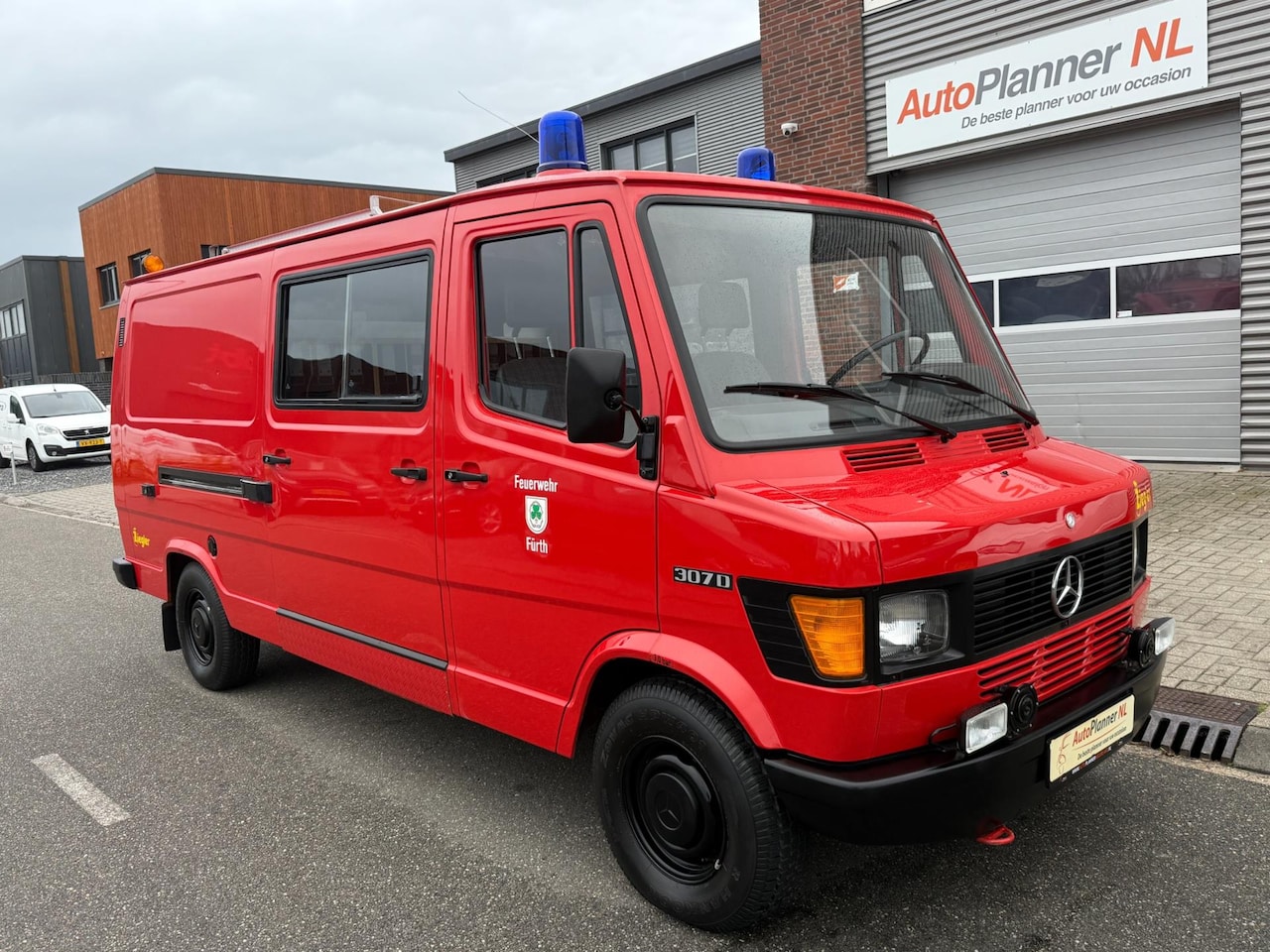 Mercedes-Benz Bestelwagen overig - 307 D! Lang! 6-Pers.! *10.507KM!* - AutoWereld.nl