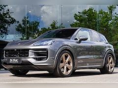 Porsche Cayenne - 3.0 E-Hybrid Black Edition / Sportdesign Pakket / Sportuilaat