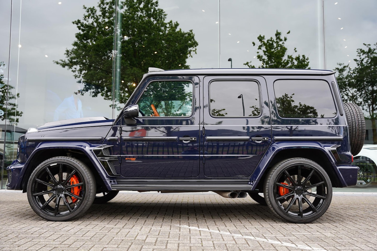 Mercedes-Benz G-klasse - 800 BRABUS / Hermes / Commercial / VAN - AutoWereld.nl