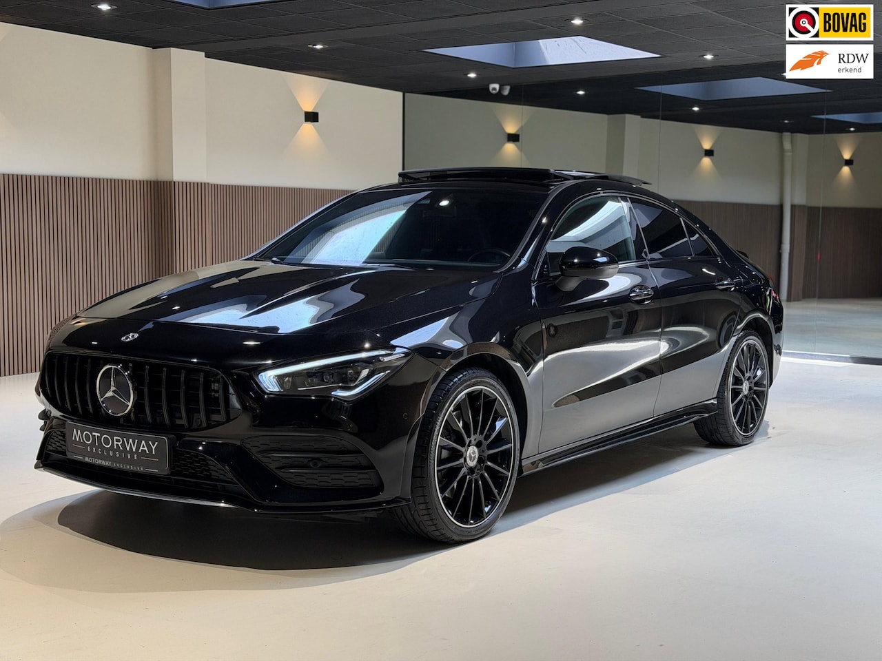 Mercedes-Benz CLA-Klasse - 250 e AMG Line|Pano|Keyless|Camera|Burmester - AutoWereld.nl