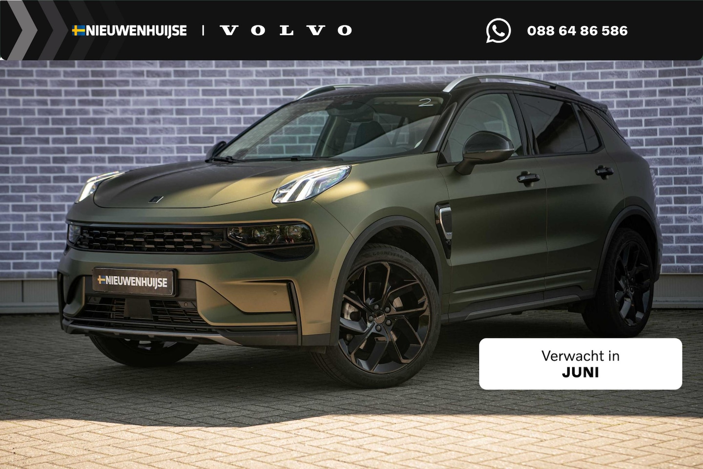Lynk & Co 01 - Plug-in Hybrid | Satin Viper Green Metallic | Adaptive cruise control | Panoramadak | LED - AutoWereld.nl