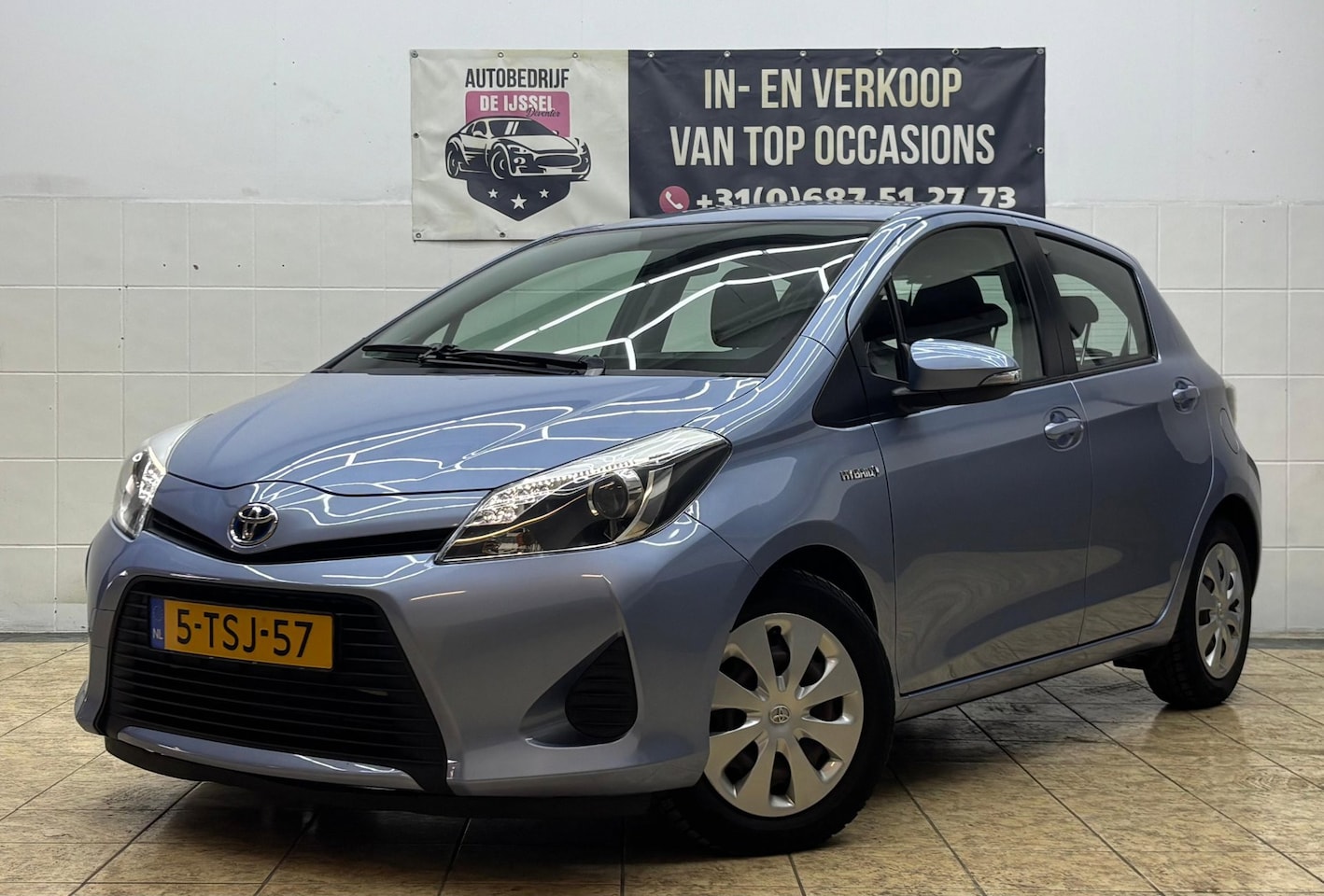 Toyota Yaris - 1.5 Full Hybrid Aspiration / 2DE Eigen/ NW Staat /Rijklaar - AutoWereld.nl