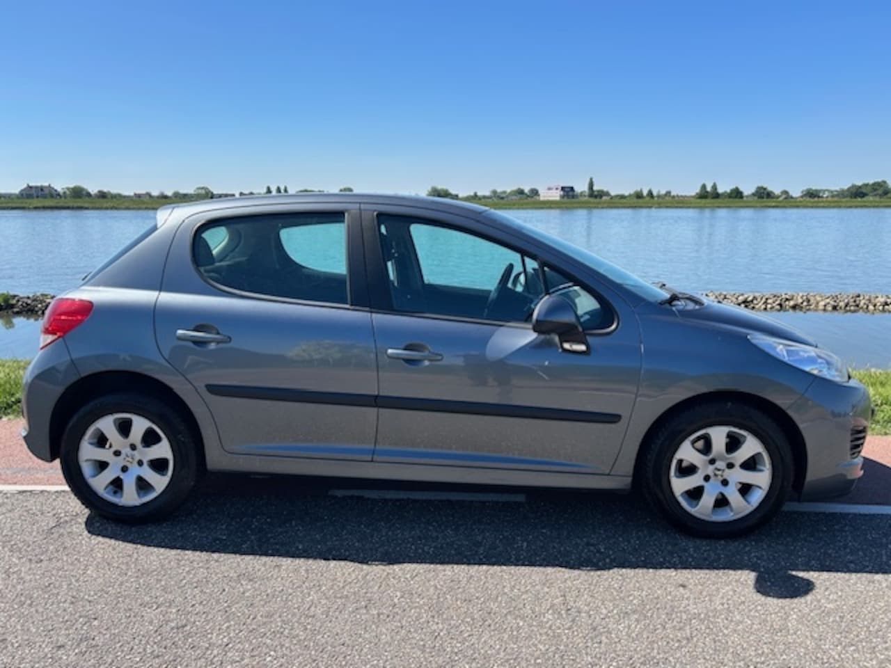 Peugeot 207 - 1.4 VTi X-Line 1.4 VTi X-line - AutoWereld.nl