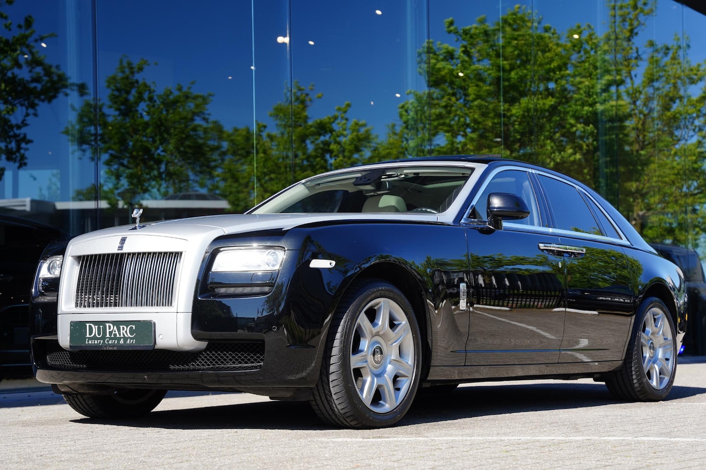 Rolls-Royce Ghost - 6.6 V12 / Beige Leder / Panoramadak - AutoWereld.nl