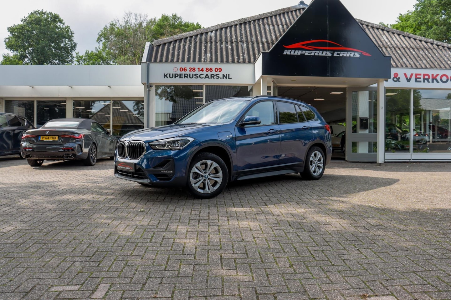 BMW X1 - XDrive25e Sport High Executive Carplay/Dealer/Pano/Trekhaak/ - AutoWereld.nl
