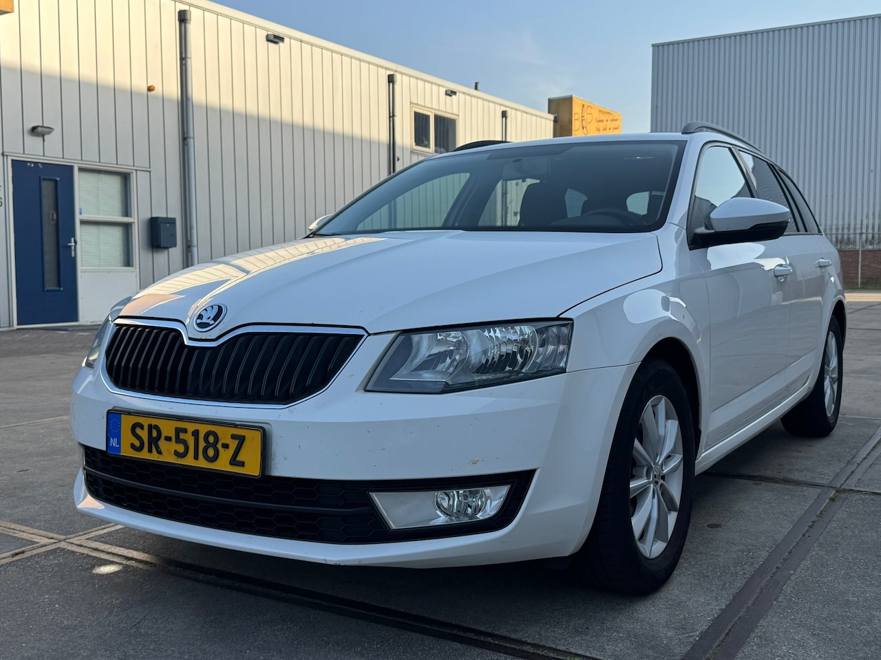 Skoda Octavia Combi - 1.6 TDI Greentech Ambition Businessline 1.6 TDI Greentech Ambition Businessline - AutoWereld.nl