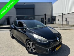 Renault Clio - 1.5 dCi Night&Day Clima Bleutooth Parkeersensor