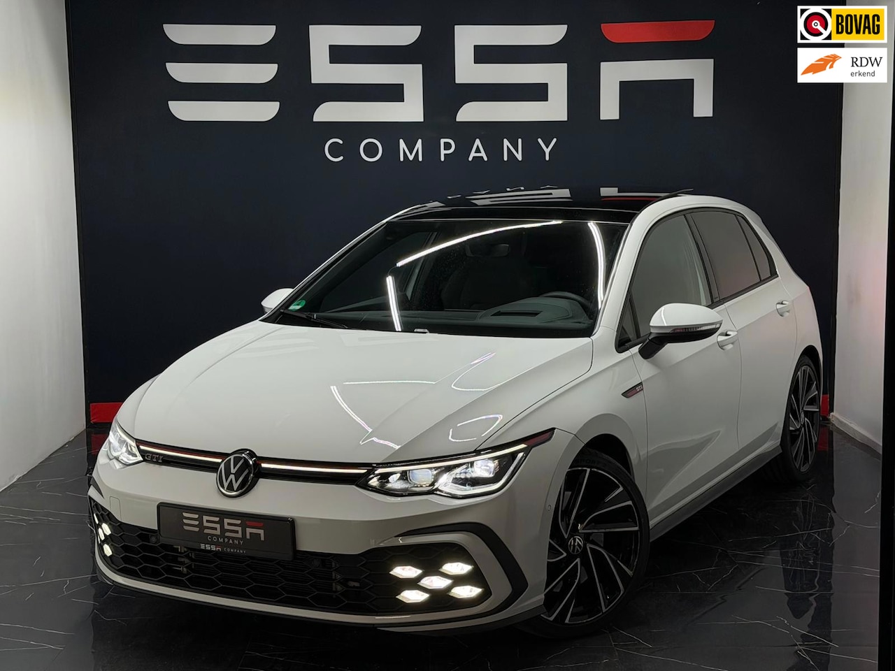 Volkswagen Golf - 2.0 TSI GTI Keyless HUD Pano Dodehoek Camera - AutoWereld.nl