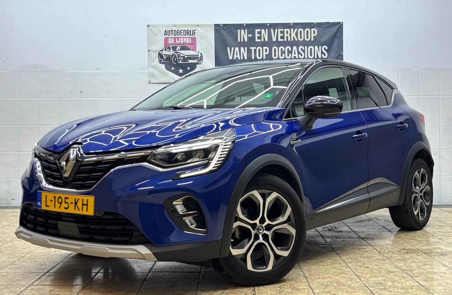 Renault Captur - 1.3 TCe 140 Intens /1STE Eigen / Dealer O.H/ Rijklaar / TOP Staat - AutoWereld.nl