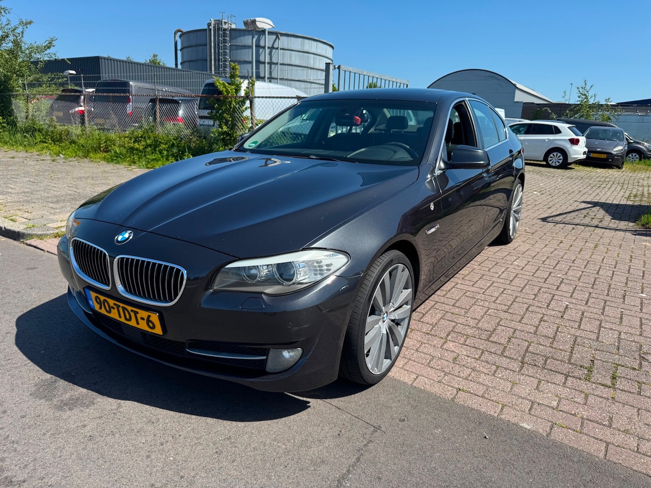 BMW 5-serie - 525d AUTOMAAT NAVI/LINE-ASSIST/PANO - AutoWereld.nl