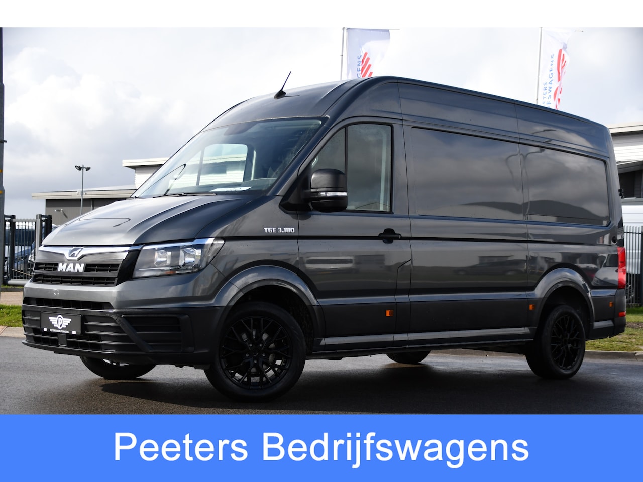 MAN TGE - 3.180 35 2.0 L3H3 PB Edition Camera, Cruise, Sensoren, Carplay, 177pk, Automaat, Multimedi - AutoWereld.nl