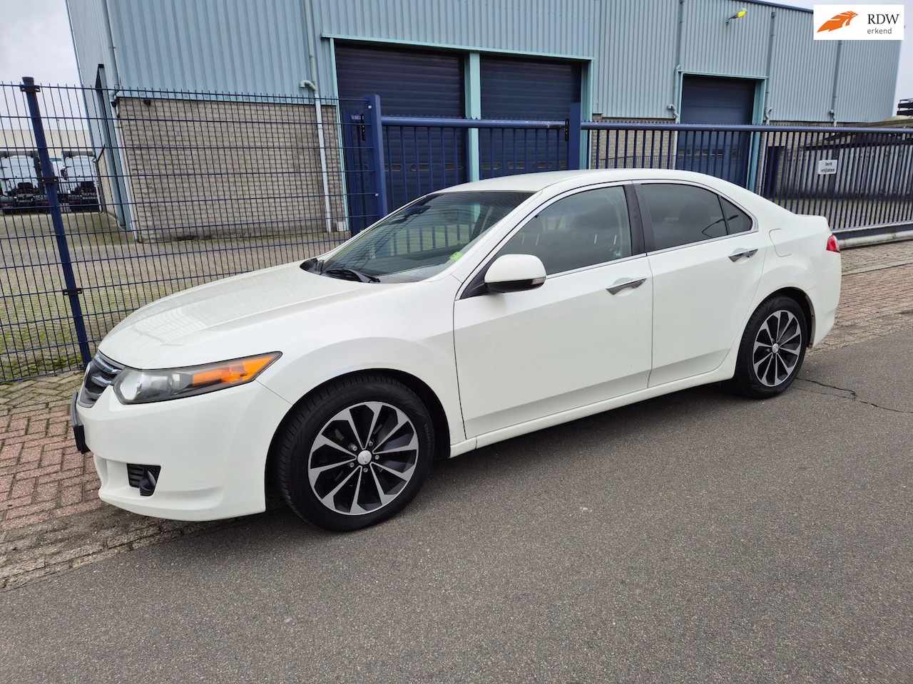 Honda Accord - 2.0i AUT. *CLIMA*18 INCH*VASTE MEENEEMPRIJS!!! - AutoWereld.nl