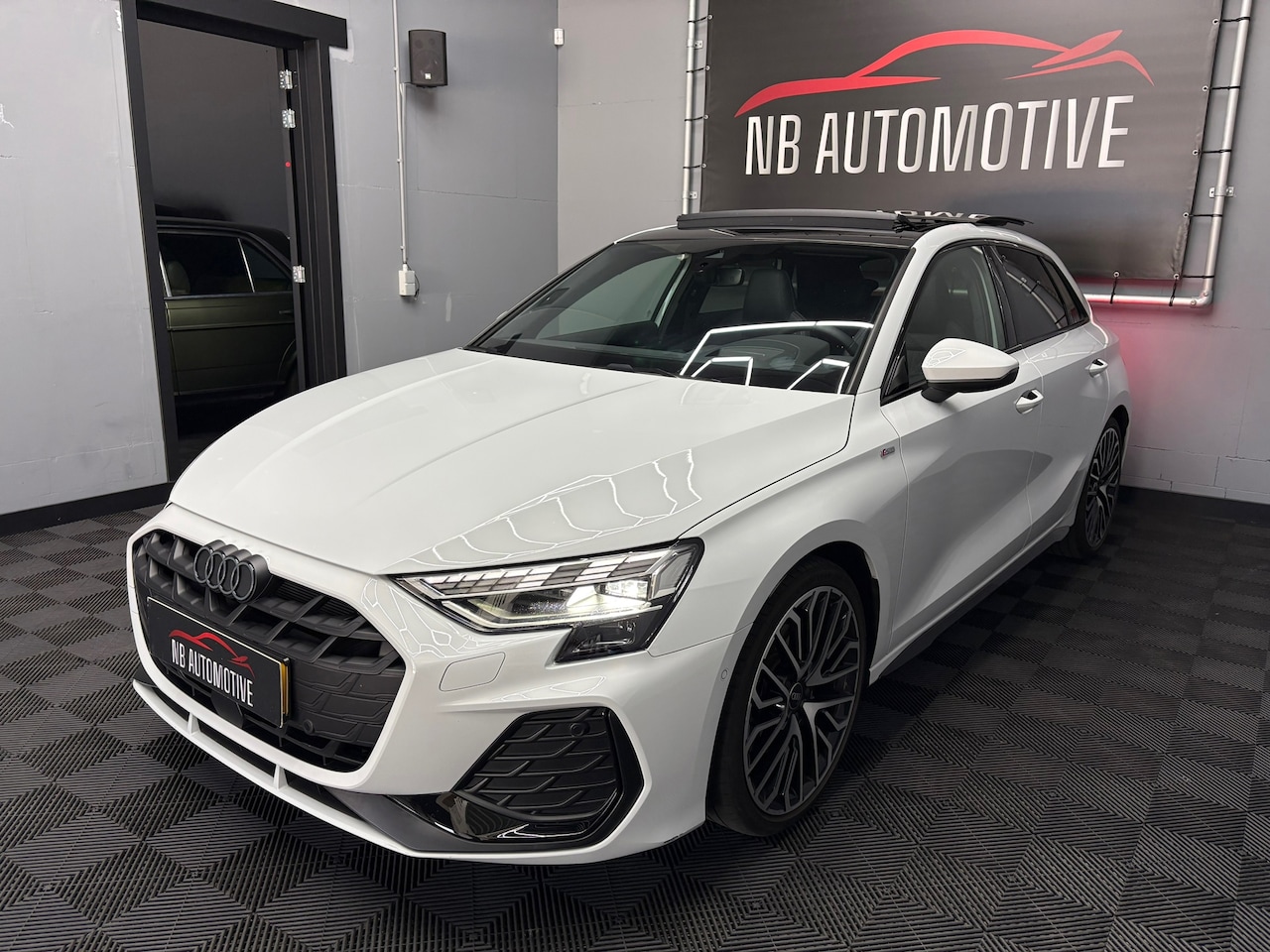 Audi A3 Sportback - 35 TFSI S edition 35 TFSI S edition - AutoWereld.nl