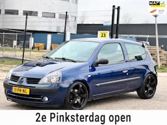Renault Clio - 1.2-16V lage km met nap