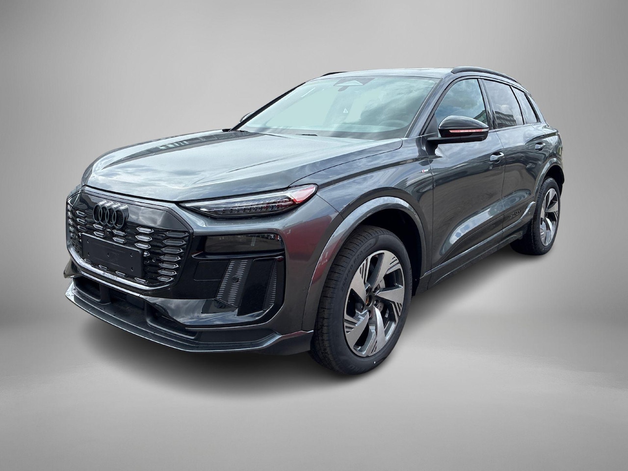 Audi Q6 e-tron - S edition 83 kWh 252 PK · Adaptieve luchtvering · Glazen panoramadak · Tech pro - AutoWereld.nl
