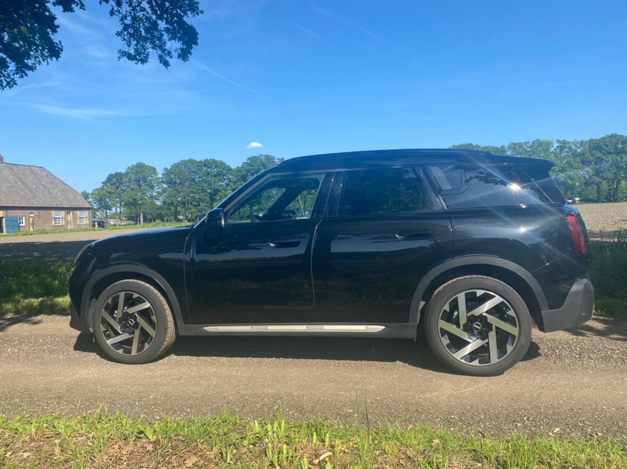 MINI Countryman - 1.5 C Favoured L Mini 1.5 C Favoured L - AutoWereld.nl