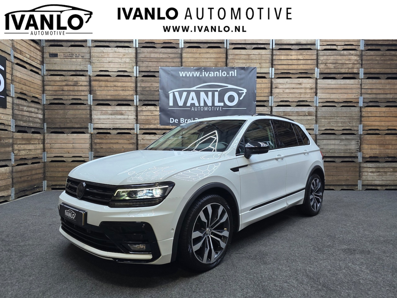 Volkswagen Tiguan - 1.5 TSI ACT Highline Business R Pano VCP Leder 360 Navi Clima 19"LM - AutoWereld.nl