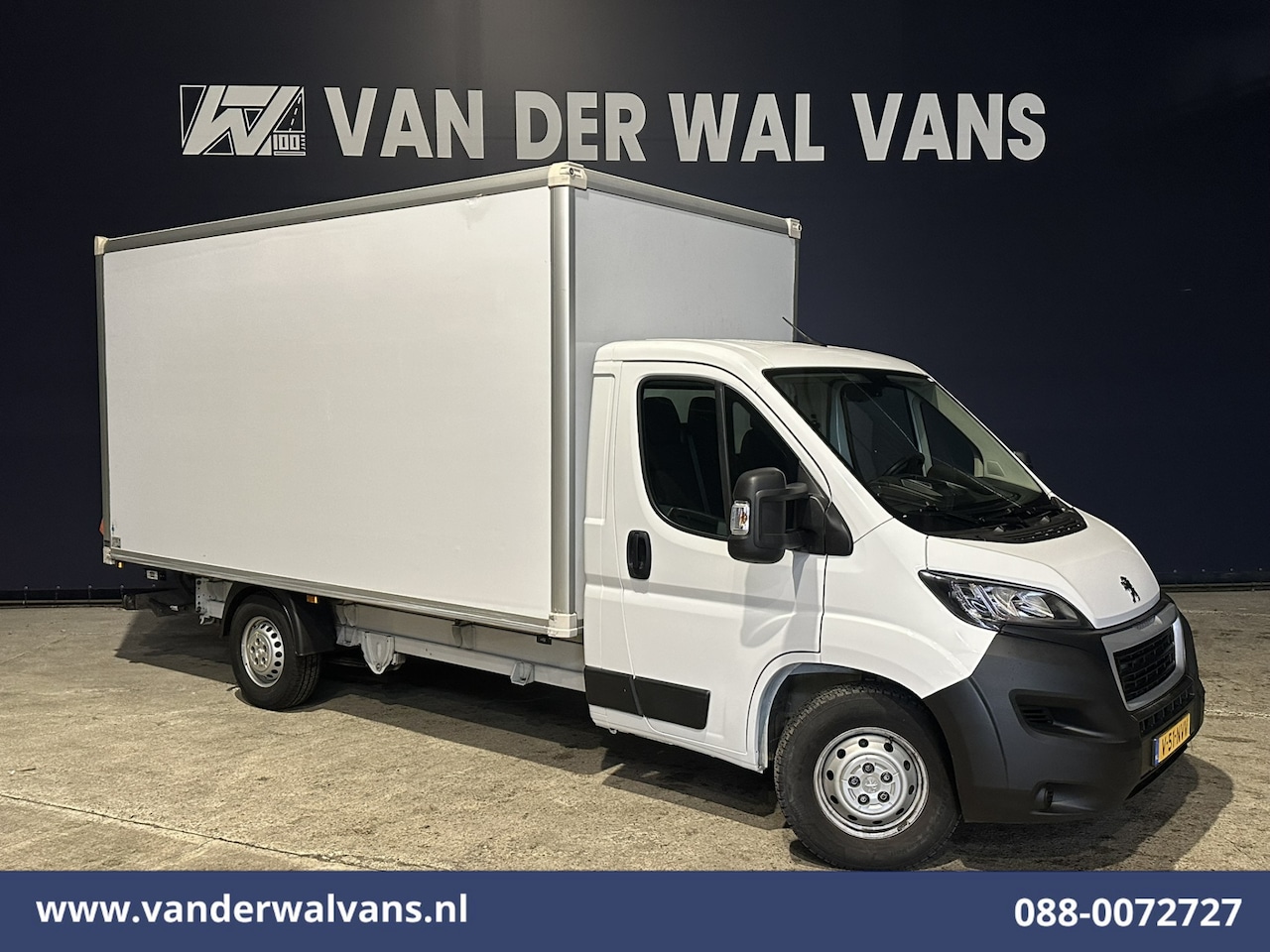 Peugeot Boxer - 2.2 BlueHDi 165pk Bakwagen 434cm Lang Laadklep Euro6 Airco | Camera | Cruisecontrol Bijrij - AutoWereld.nl