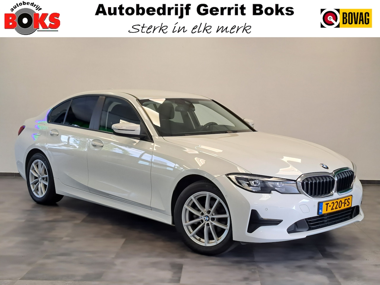 BMW 3-serie - 318i Executive Navigatie Clima Cruise PDC LM 157 PK! - AutoWereld.nl