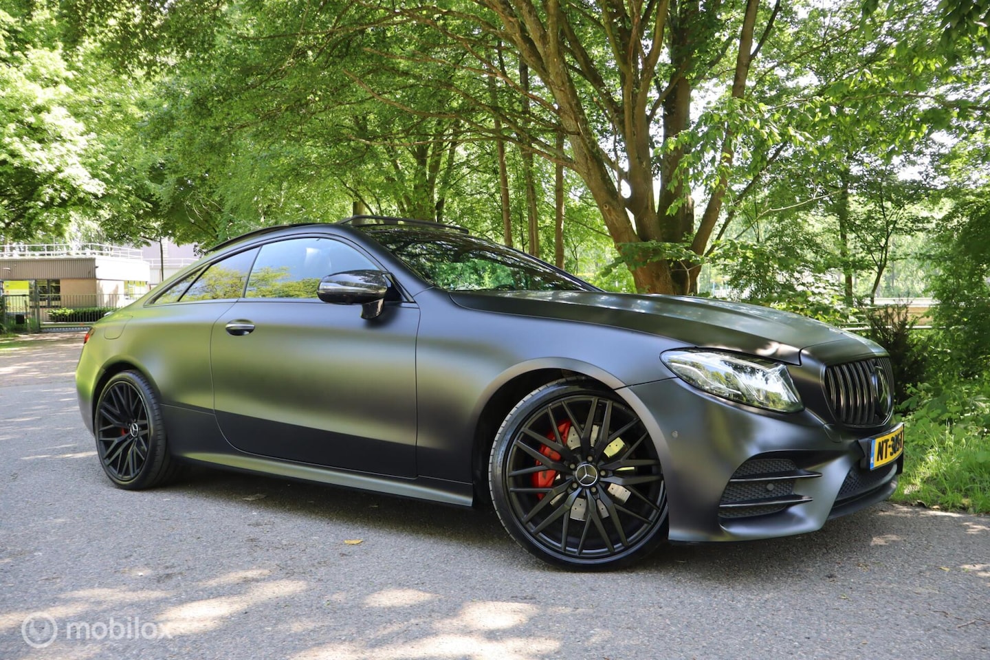 Mercedes-Benz E-klasse Coupé - 200 | HUD | PANO | BURMESTER | SFEER - AutoWereld.nl