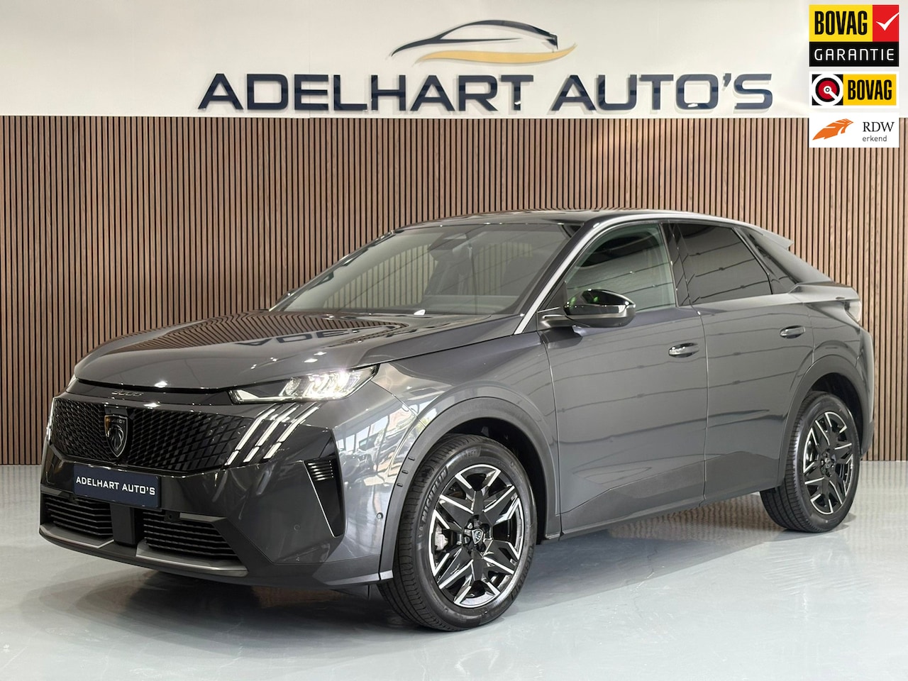 Peugeot 3008 - 1.2 Hybrid 145e Allure Nieuw Model Automaat / Navigatie full map / 360 Camera / Adaptive C - AutoWereld.nl