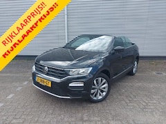 Volkswagen T-Roc Cabrio - 1.0 TSI Style Carplay/Audio/Navigatie, parkcontrol, adap.Cruise, windscherm, stoelverwarmi