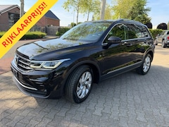 Volkswagen Tiguan - 1.4 TSI eHybrid Elegance Business+, Navigatie-Camera, Elec trekhaak, Stoel/stuurverwarming