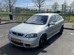 Opel Astra - 2.0-16V OPC