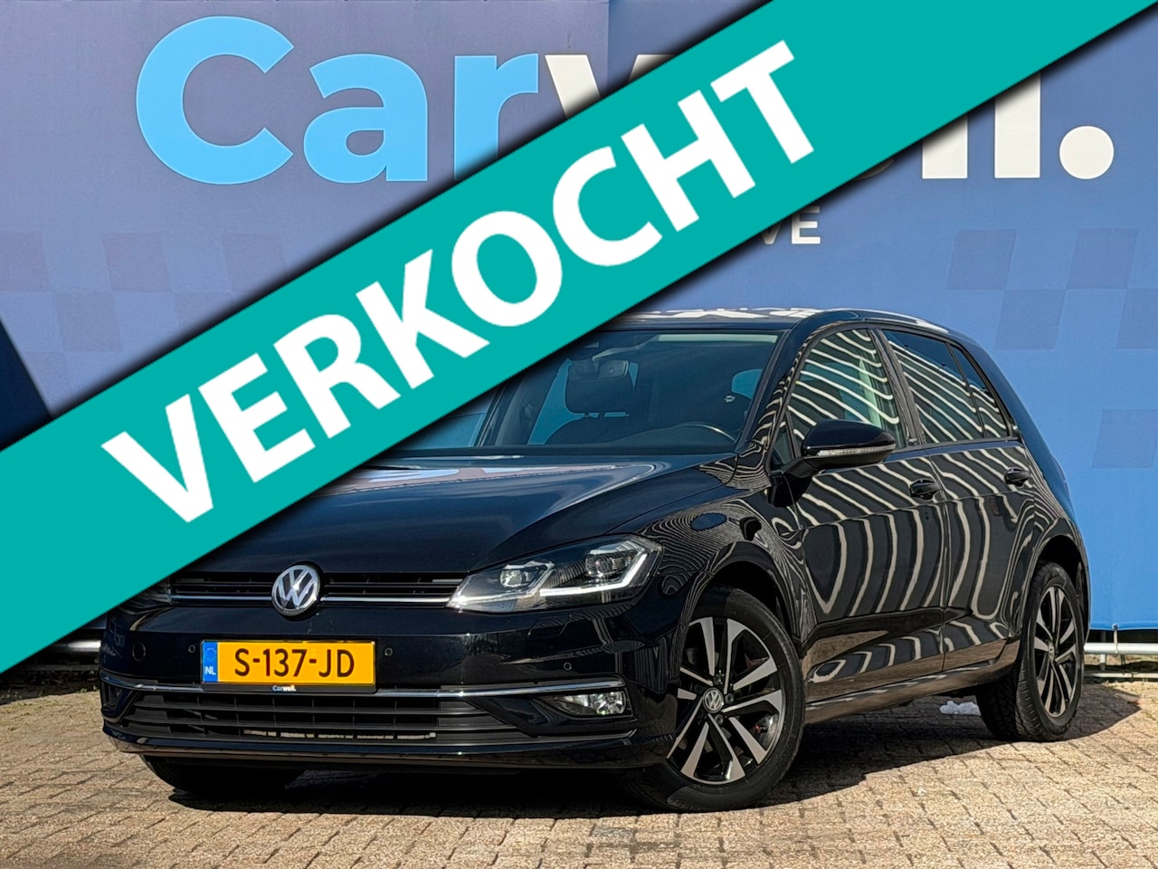 Volkswagen Golf - 1.6 TDI Comfortline Business 1e Eigenaar|STLvw|Navi|Camera|Pano|Climate|Cruise|Keyless|PDC - AutoWereld.nl