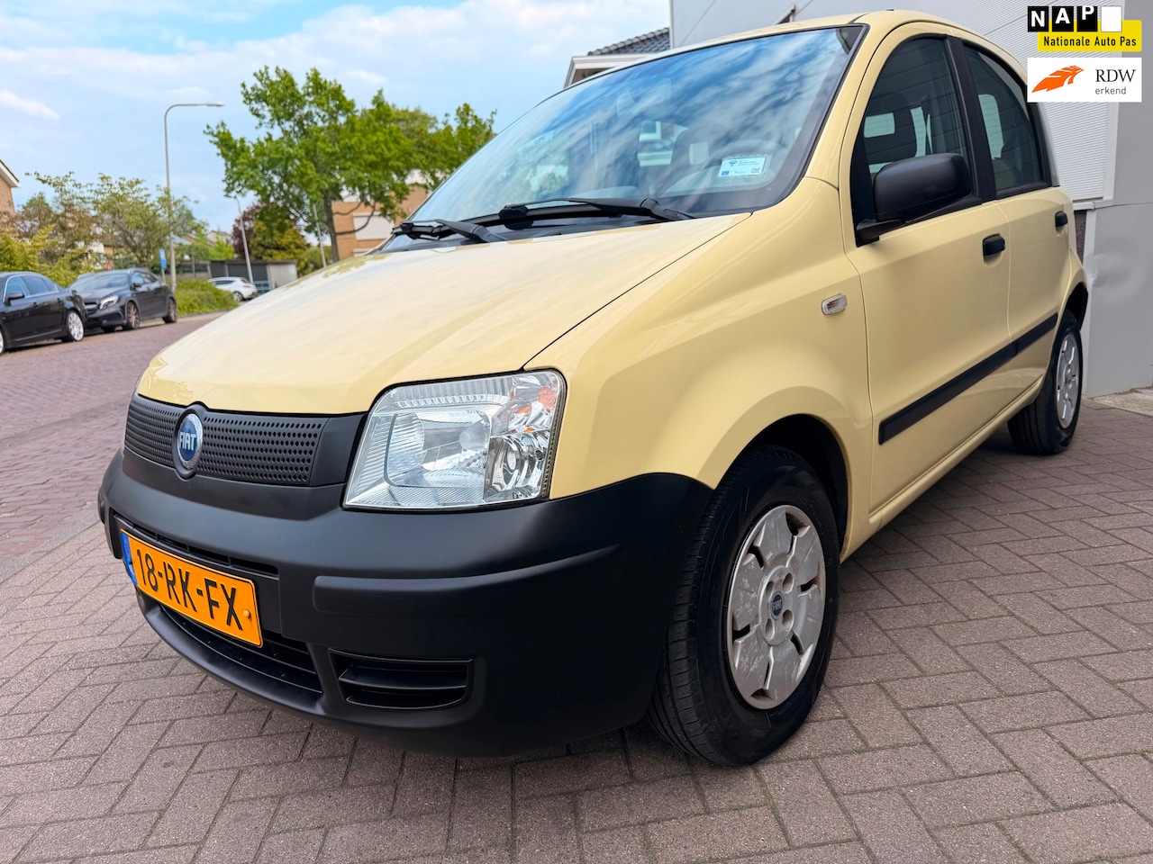 Fiat Panda - 1.1 Active Plus/ 34275 km Nap/1eigenaar/Elek-pakket/Goed-onderhouden - AutoWereld.nl