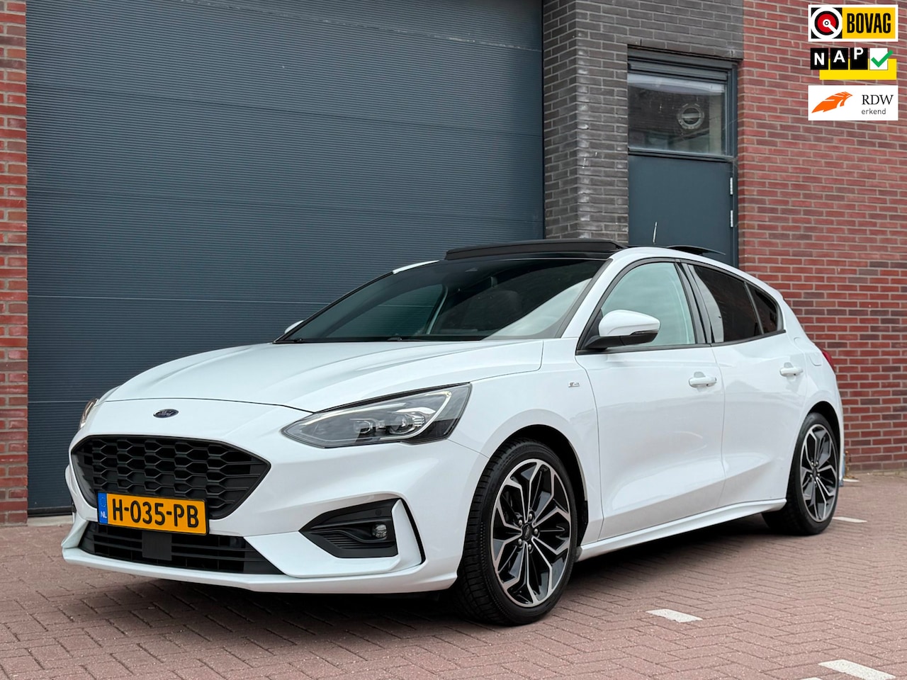 Ford Focus - 1.5 EcoBoost ST Line, 182PK, Pano, CarPlay, Garantie - AutoWereld.nl