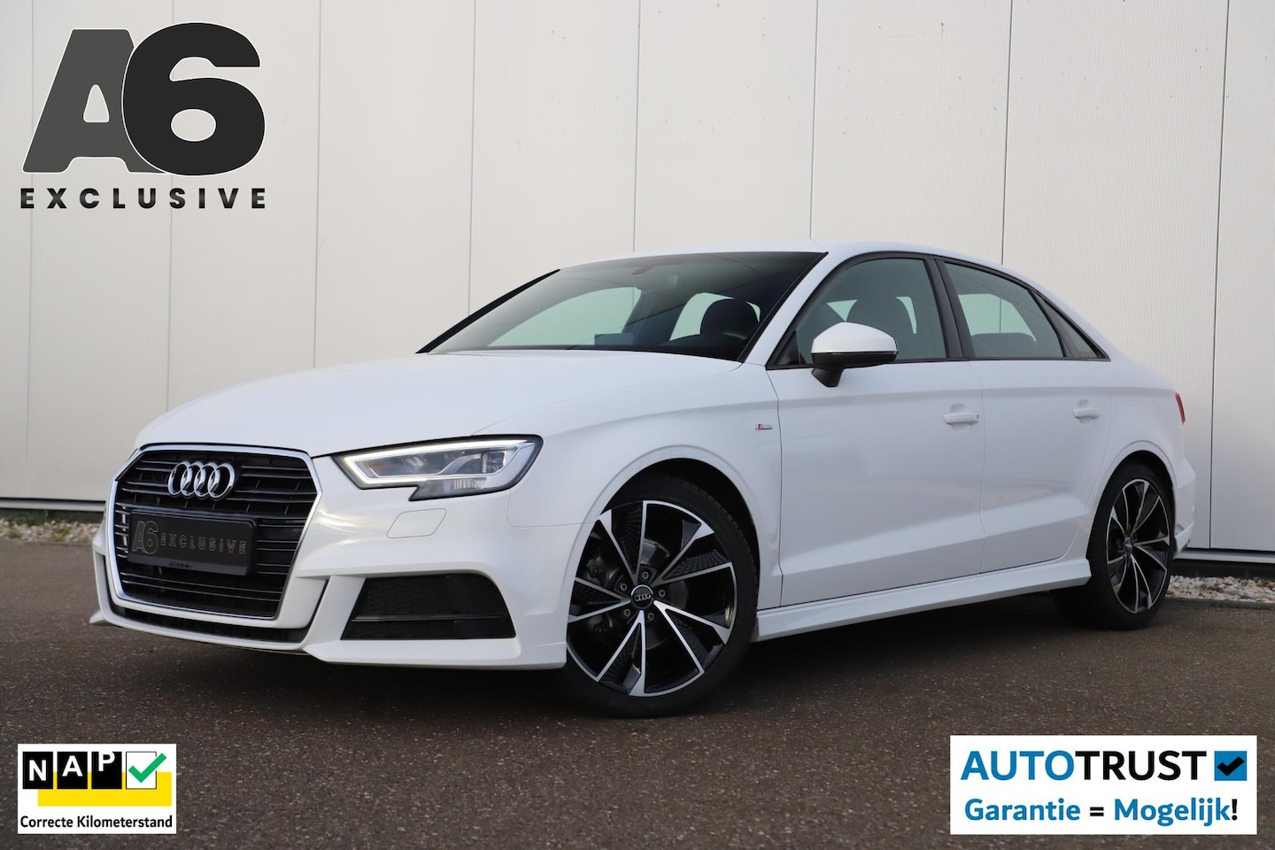 Audi A3 Limousine - 30 TFSI Sport S Line Edition Automaat Half Leder Sportstoelen Nieuwe 18 inch Velgen Vredes - AutoWereld.nl