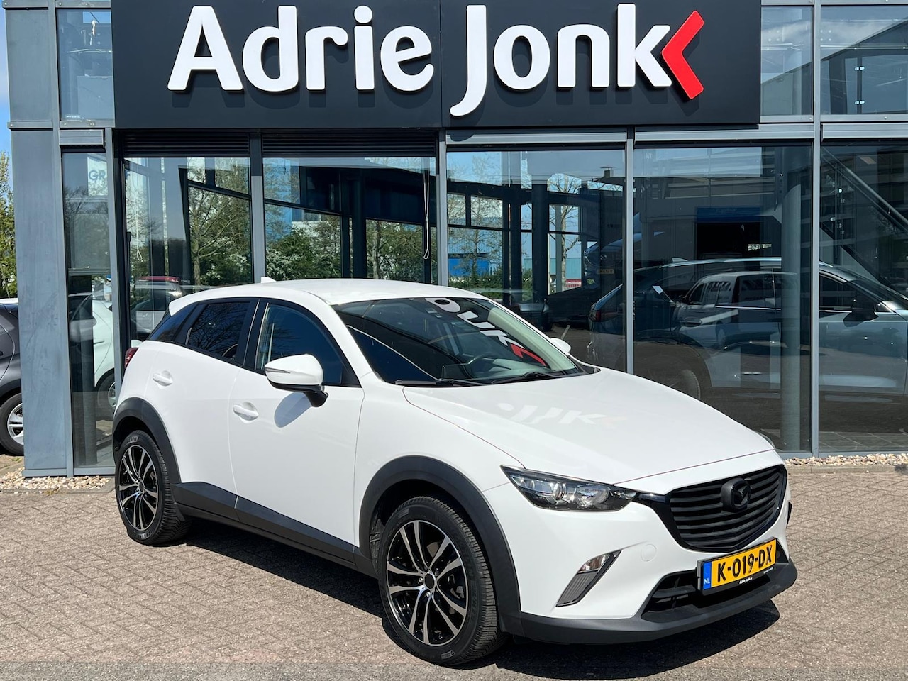 Mazda CX-3 - 2.0 SkyActiv-G 120 TS | CRUISE CONTROL | NAVIGATIE | 18 INCH LMV | CLIMATE CONTROL | 120 P - AutoWereld.nl