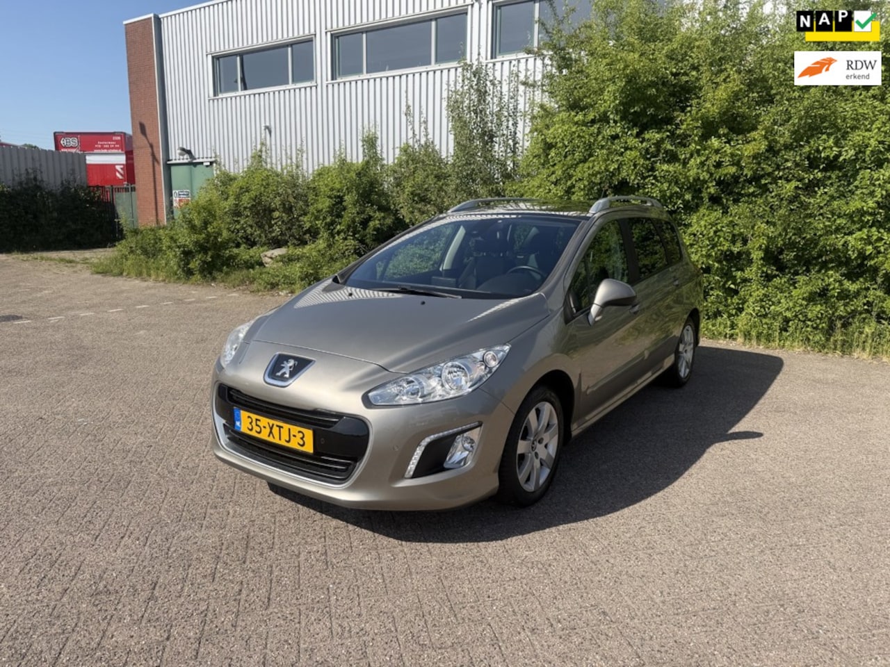 Peugeot 308 SW - 1.6 VTi Active * Pano * Automaat * - AutoWereld.nl