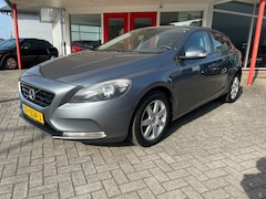 Volvo V40 - D2 1.6 114PK Momentum Trekhaak/Nieuwe Distributieriem