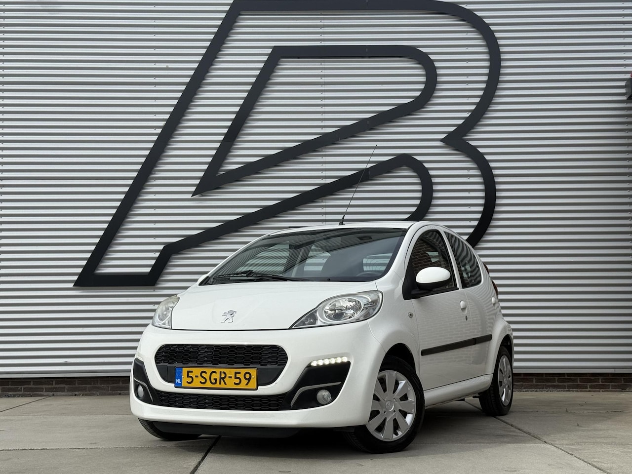 Peugeot 107 - 1.0 Active Airco|5-Deurs|NL Auto|Elektr. Ramen|LED Verl.|N.A.P|APK tot 09-2026 - AutoWereld.nl