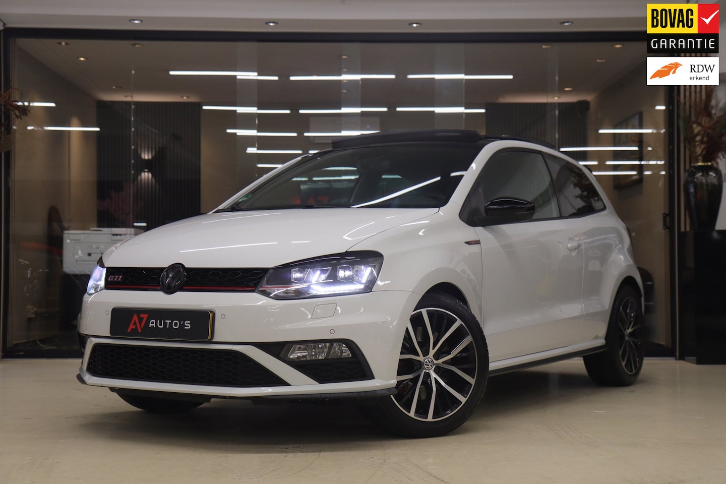 Volkswagen Polo - 1.8 TSI GTI /PANO/STOELVER/CARPLAY/CAM/BOMVOL - AutoWereld.nl