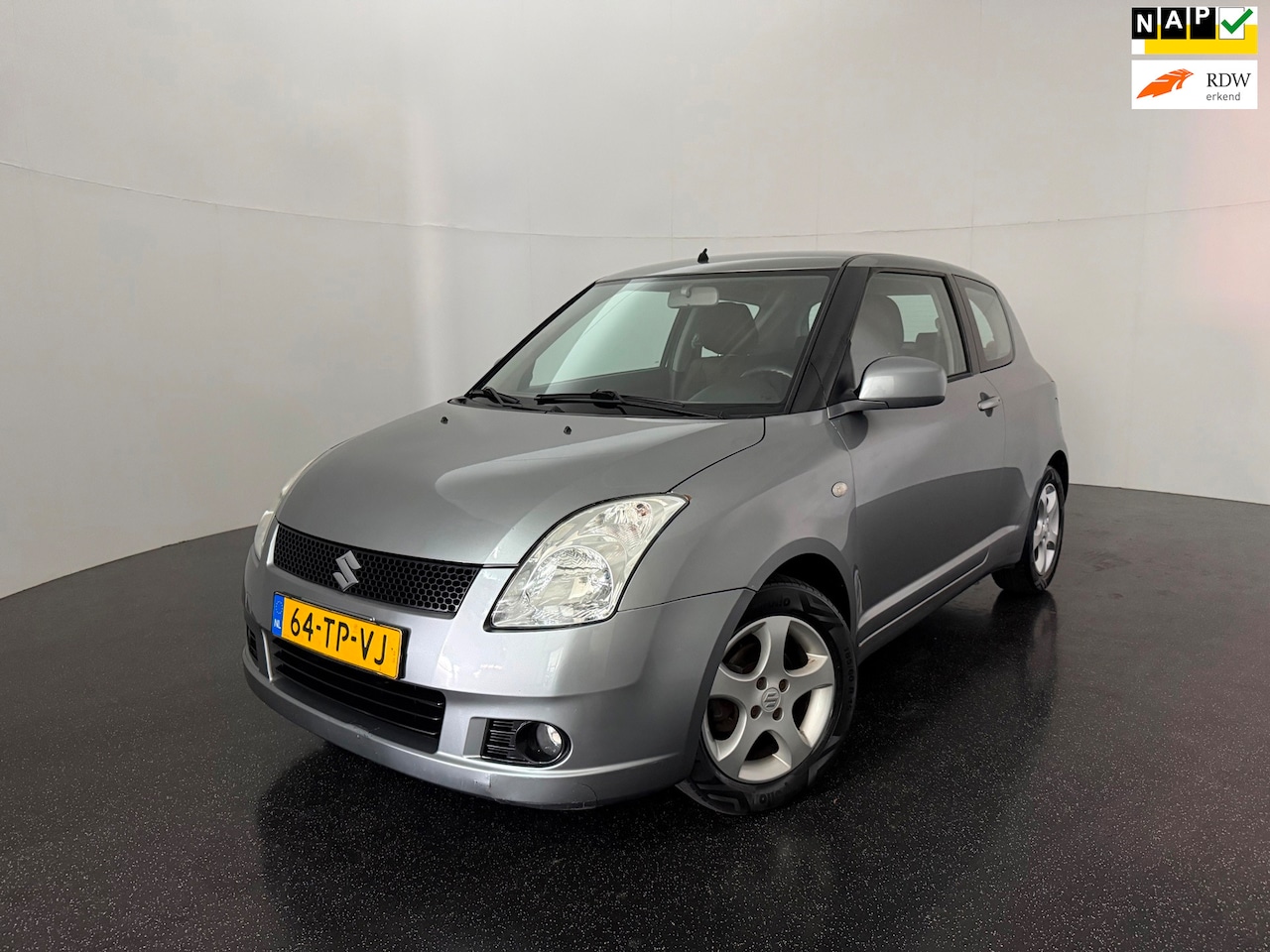 Suzuki Swift - 1.5 Exclusive / Airco / achteruitrijcamera / Keyless - AutoWereld.nl
