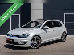 Volkswagen Golf - 1.4 TSI GTE LED|Cruise|Leder|Pano|BOMVOL
