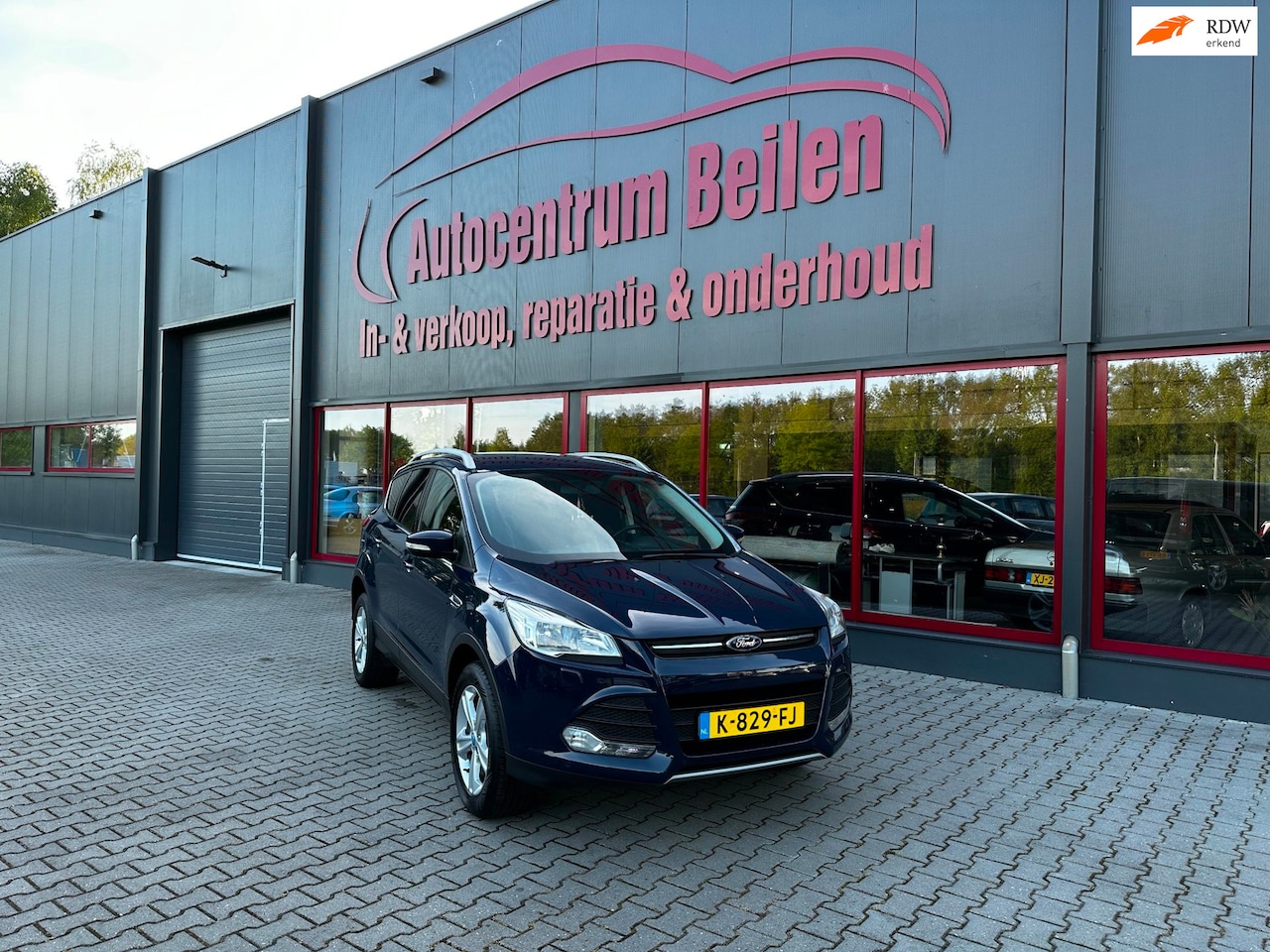 Ford Kuga - 1.5 Trend Edition / Trekhaak / Cruise / Stoelverwarming / Trekgewicht 2000Kg / Start/Stop - AutoWereld.nl