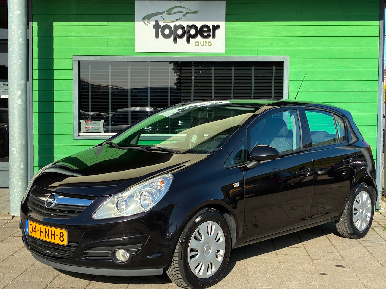 Opel Corsa - 1.4-16V Enjoy|1e Eigenaar|Navigatie|CruiseControl|Trekhaak - AutoWereld.nl