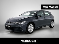Volkswagen Golf - 1.0 eTSI Life | 110 PK | Automaat | All Season Banden | Digital Cockpit | Navigatie | Airc