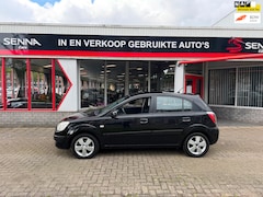 Kia Rio - 1.4 - 5 drs - Airco - Inruil Mog