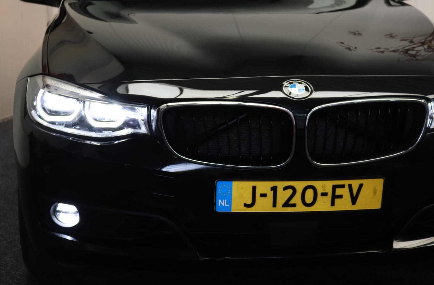 BMW 3-serie Gran Turismo - 330i Centennial High Executive HUD+ alarm class 3+ facelift LCI+ B48 engine - AutoWereld.nl