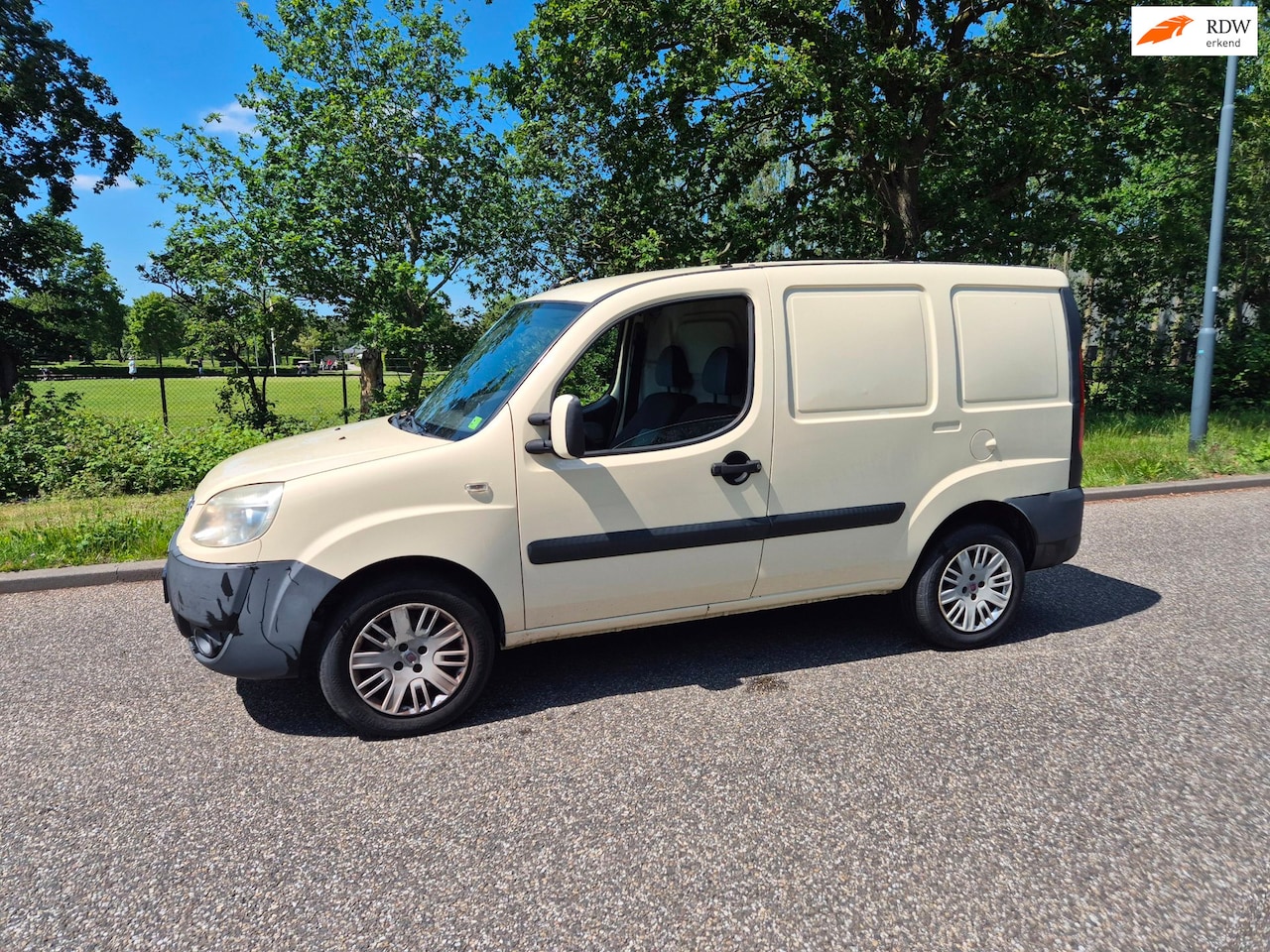 Fiat Doblò - 1.4 Basis 2007 BENZINE NETTE STAAT SCHUIFDEUR - AutoWereld.nl