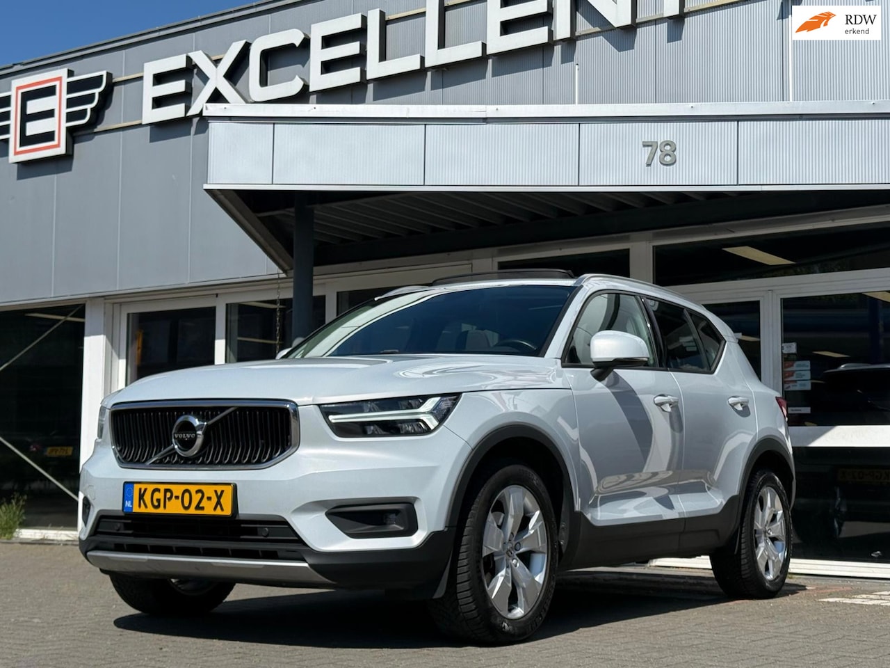 Volvo XC40 - 1.5 T2 Momentum Pro | Panoramadak - AutoWereld.nl