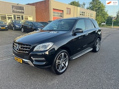 Mercedes-Benz M-klasse - 350 4MATIC 2013 | PANO| KEYLESS ENTRY | KEYLESS GO | STOELVW