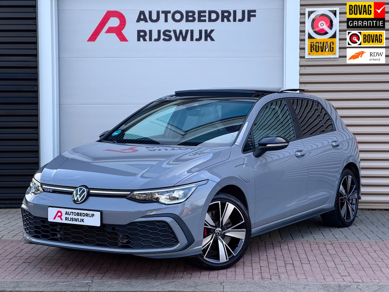 Volkswagen Golf Variant - 1.4 eHybrid GTE Pano/Leer/Camera/Matrix - AutoWereld.nl