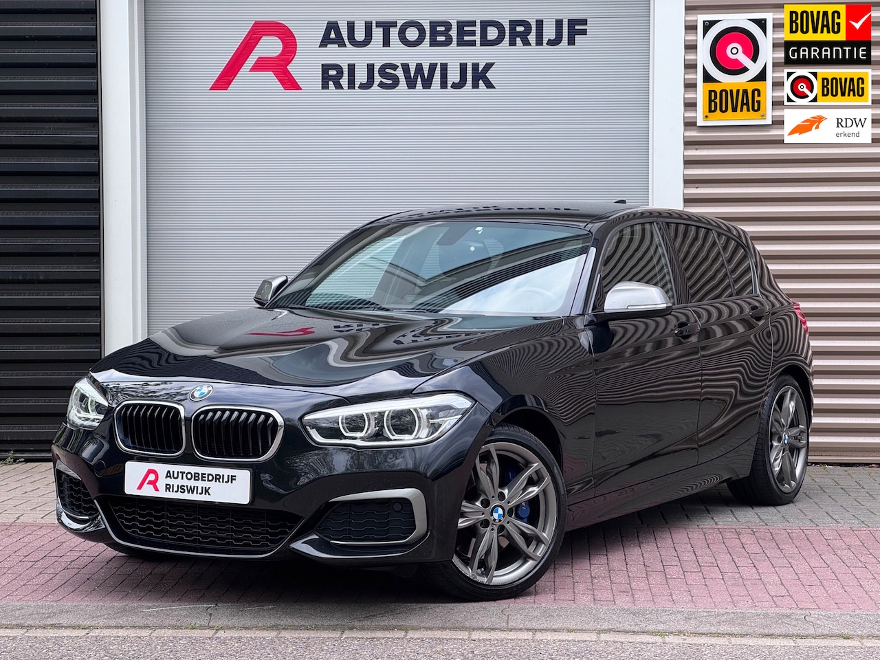 BMW 1-serie - M135i xDrive Xenon/Keyless/Stoelverwarming - AutoWereld.nl